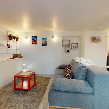 Avec Parking Rue De La Semm